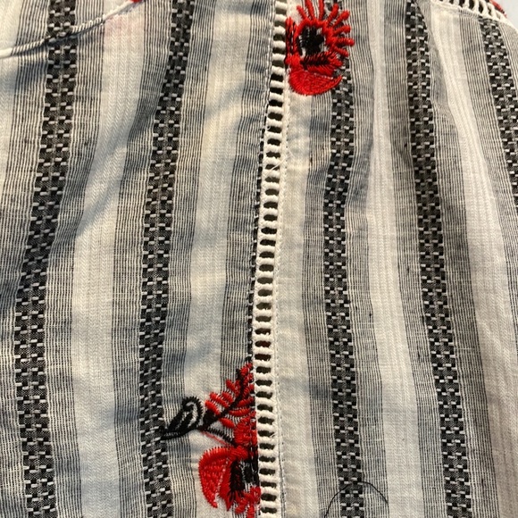 Embroidered peplum blouse - Picture 4 of 7